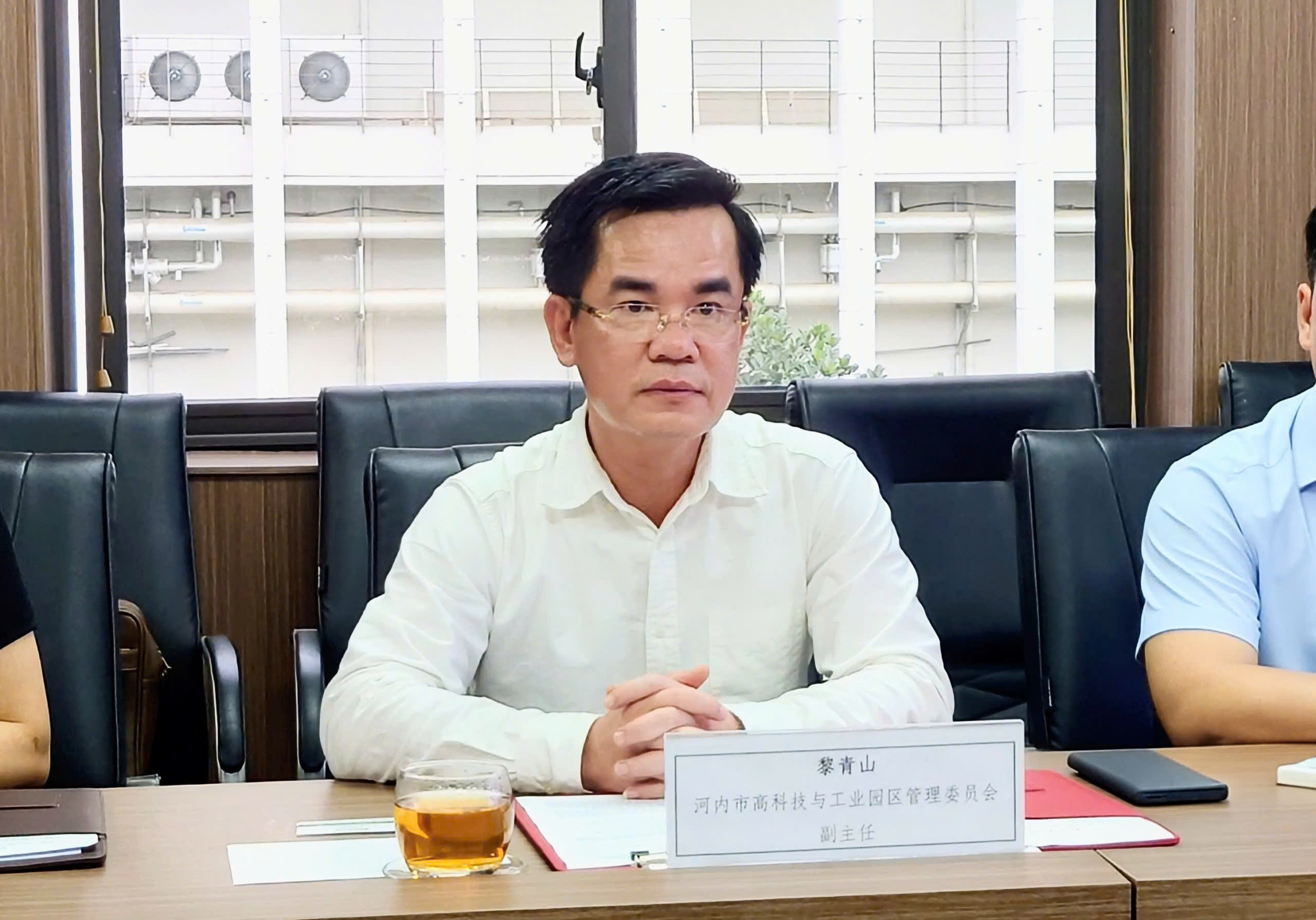 Phó Trưởng ban Lê Thanh Sơn phát biểu tại buổi làm việc