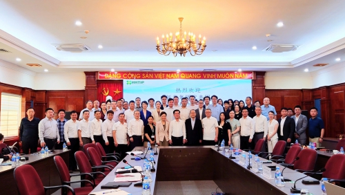 BAN QUẢN LÝ CÁC KHU CÔNG NGHỆ CAO VÀ KHU CÔNG NGHIỆP THÀNH PHỐ HÀ NỘI TIẾP VÀ LÀM VIỆC VỚI ĐOÀN CÔNG TÁC CẤP CAO TẬP ĐOÀN SUNWAH (HỒNG KÔNG, TRUNG QUỐC)